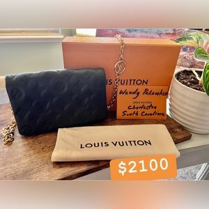 Louis Vuitton pochette coussin accessories